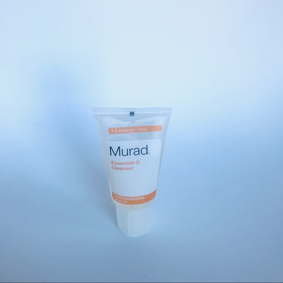 Murad Essential-C Cleanser - Picture 1 of 3